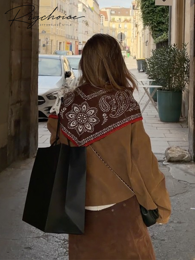 Écharpe triangulaire en tricot à motifs paisley et blocs de couleurs vintage, accessoire polyvalent chic pour femme, idéal pour la rue, automne-hiver, bandana à bordure matelassée.