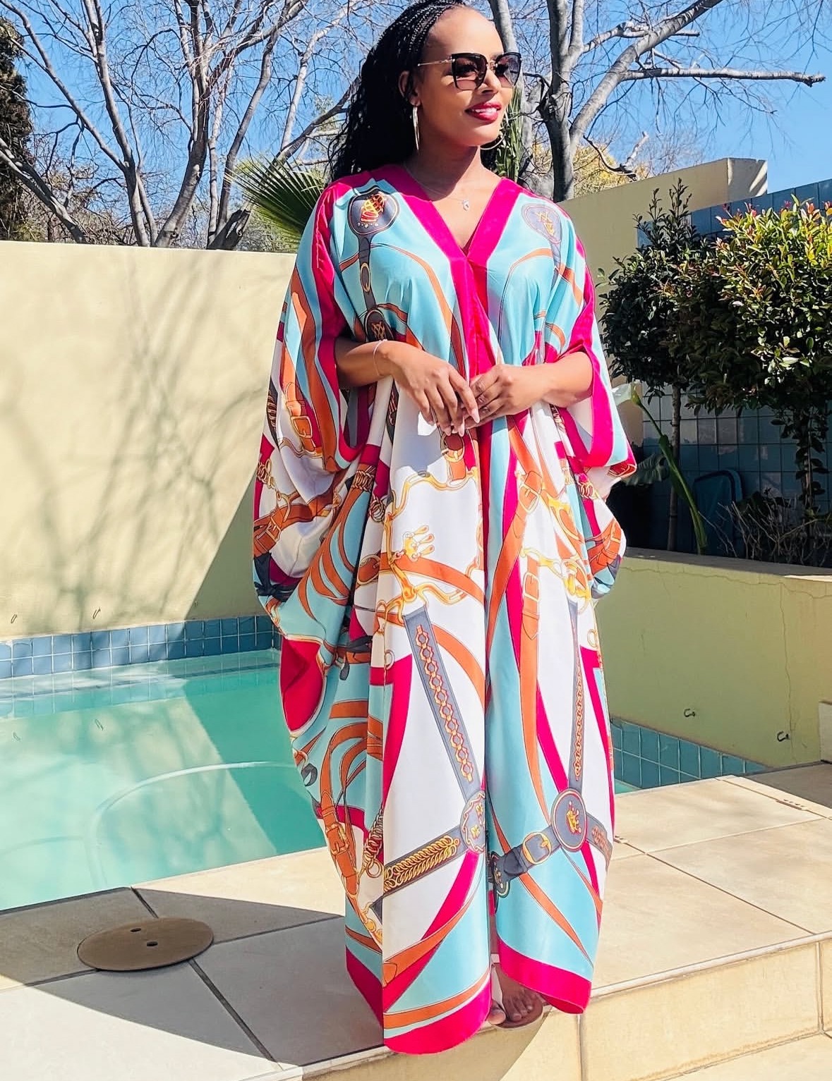 Vêtements de plage d'été robe caftan ample concepteur imprimé caftan en soie caftan en soie pour femmes pleine longueur Abaya koweït col en v longue Abaya