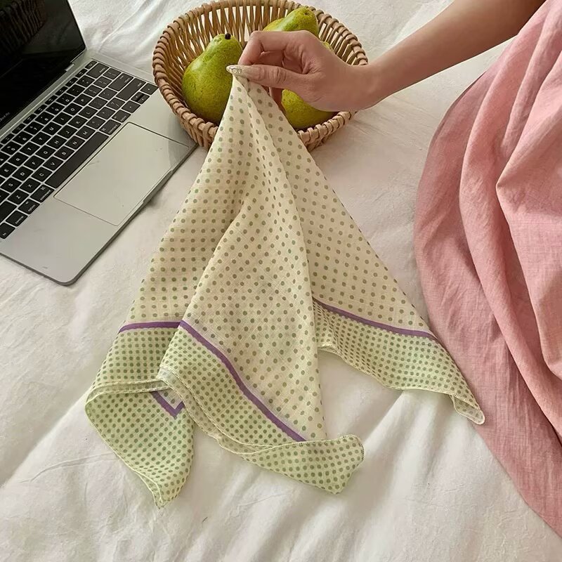 Écharpe pour femme de style coréen, petite, de couleur violette, à motifs floraux, rétro et artistique, foulards carrés, frais et simples