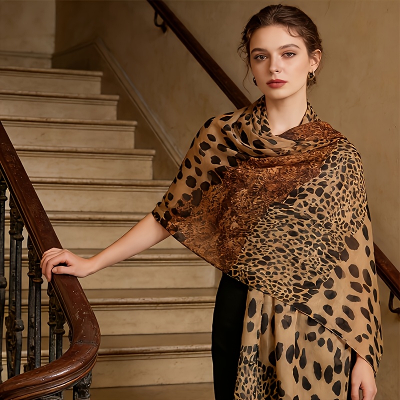 Écharpe en soie de mûrier à imprimé léopard de luxe, légère, accessoire de mode printemps-été, polyvalente et élégante