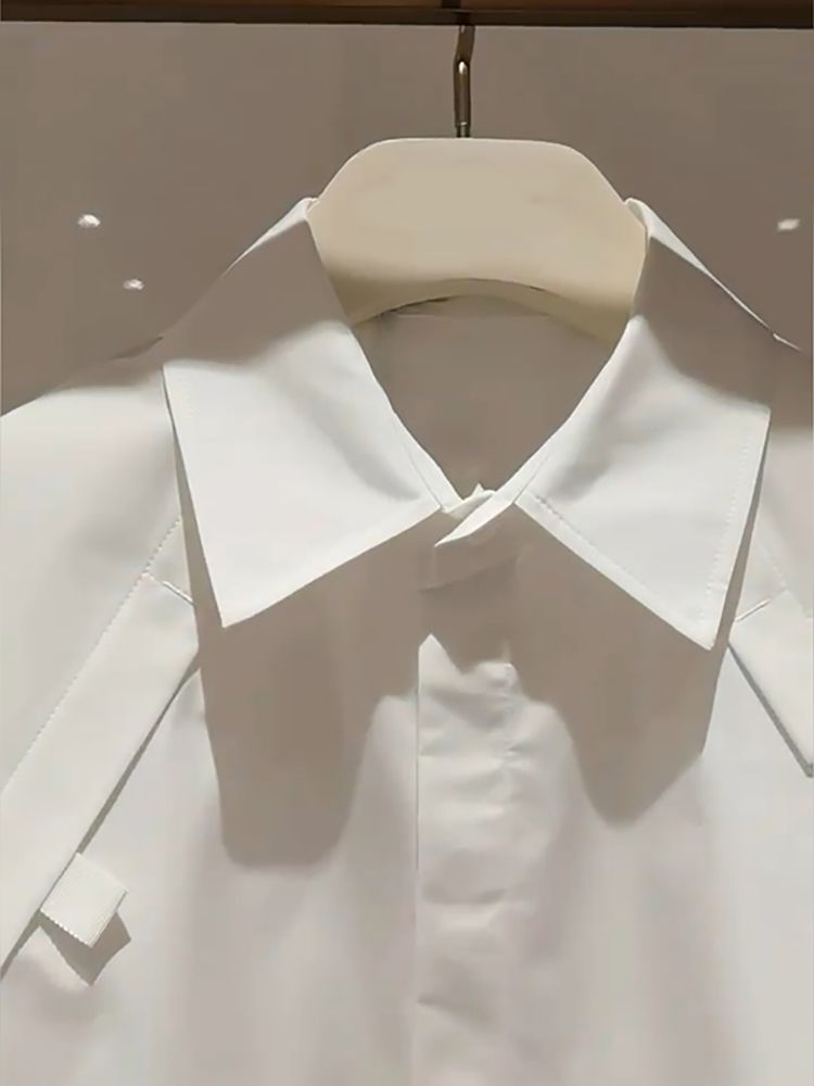 2025 été Blouses courtes demi manches brodé à manches courtes haut col rabat manches chauve-souris ample chemise blanche pour les femmes