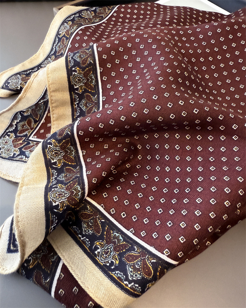 Foulard en coton et lin rouge pour femmes, petit carré, Protection du cou, à la mode, cadeau polyvalent pour maman, nouvelle collection 2026