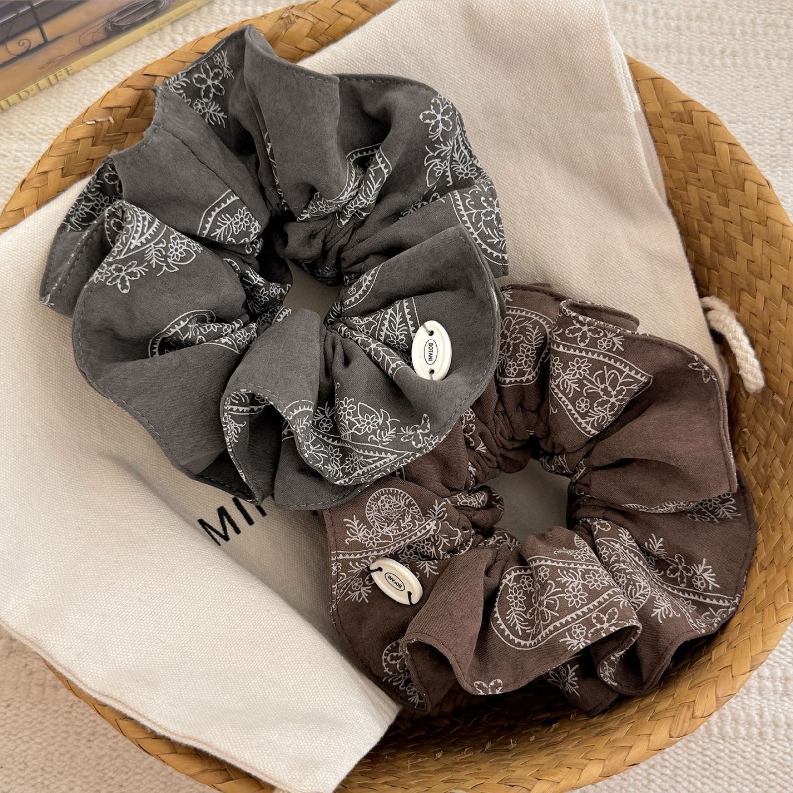 1PC Chouchous Vintage Imprimé Bandana pour Femme, Marron Gris, en Tissu, Mignons, Élastiques, Accessoires Capillaires Quotidiens