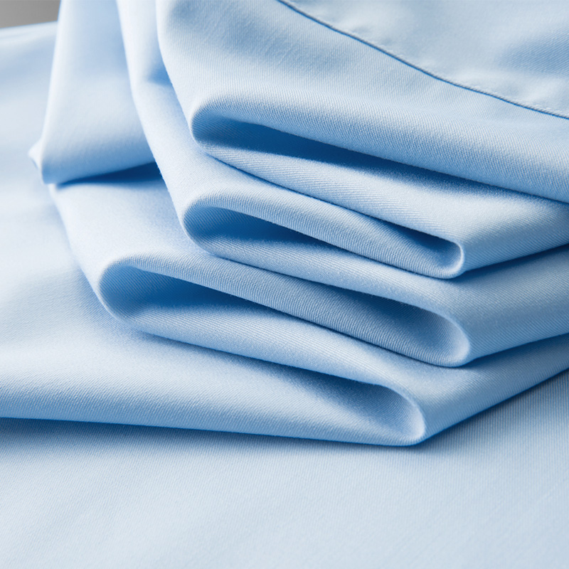 Chemise Homme d'Été en Fibre de Bambou, Légère, Douce et Confortable, à Manches Courtes, Respirante, Blanche, Idéale pour les Affaires et les Banquets