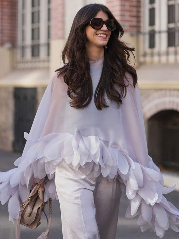 Nouvelle Blouse Chic Décontractée pour Femme, Col Rond Uni, Ourlet à Motifs Floraux, Dos Nu à Lacets, Style Ample et Patchwork