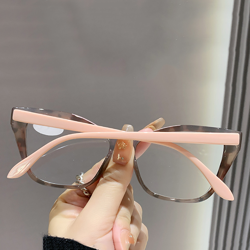 Lunettes de lecture œil de chat élégantes pour femmes, Design bloc de couleur à la mode, Anti-lumière bleue, lunettes de force 1.0 à 4.0