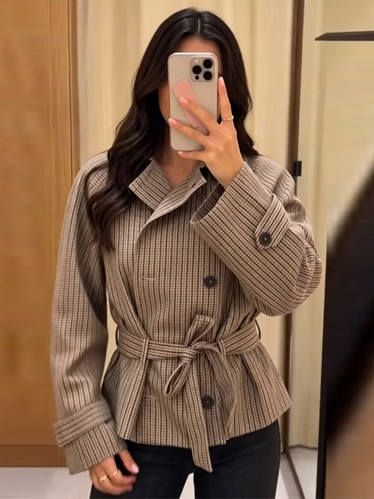 Manteau Trench Court à Carreaux, Col à Revers, Double Boutonnage, Ceinturé, Manches Longues, Manteaux Polyvalents pour Femmes, Tenue de Trajet Automne 2026