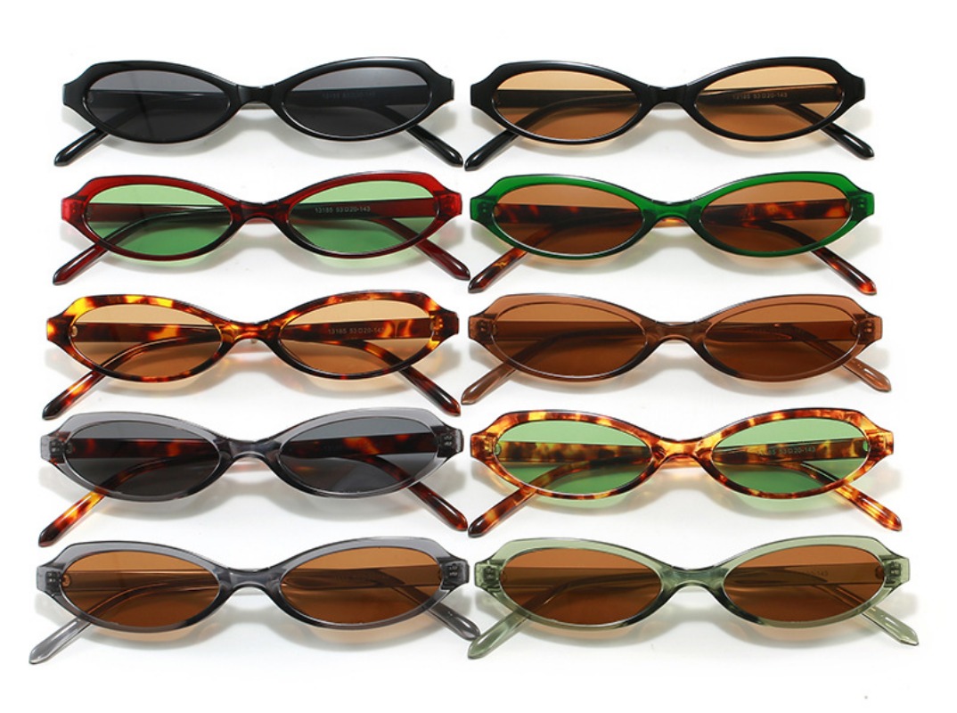Petites lunettes de soleil ovales pour femmes, design vintage, lunettes de soleil sexy rétro punk pour hommes, lunettes de soleil tendance pour l'extérieur