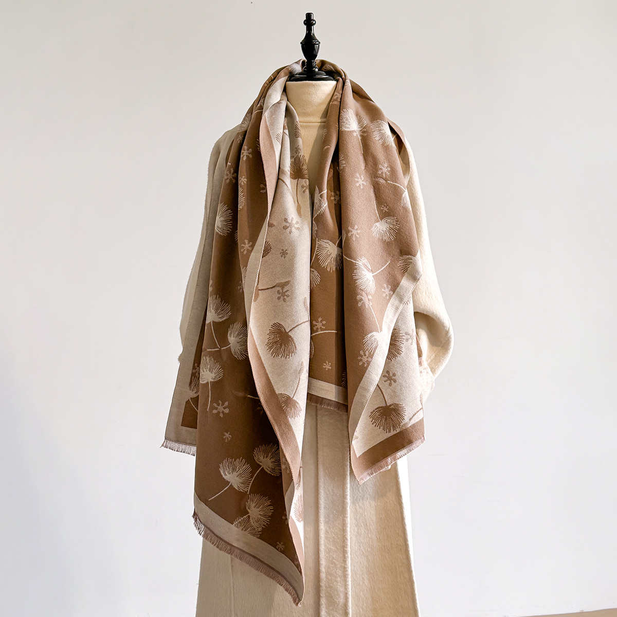 2025 hiver chaud cachemire plume écharpe pour femmes de luxe Jacquard Pashmina châle Wrap foulard femme Design Echarpe Bufanda