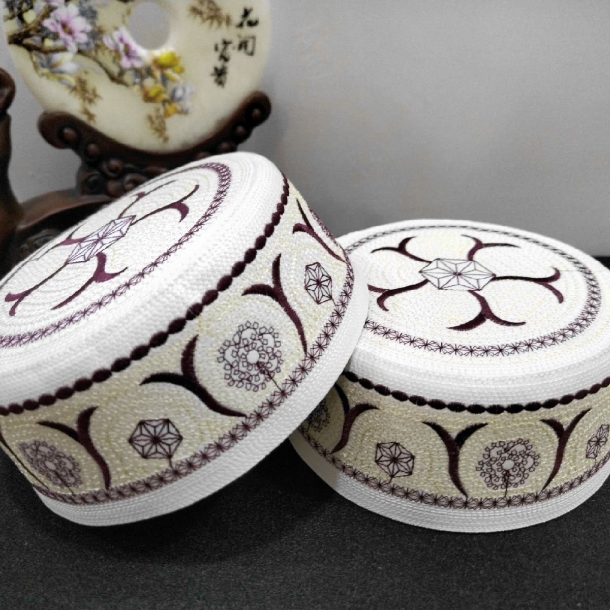 Chapeaux ethniques de printemps pour hommes musulmans, haut plat brodé jaune, chapeau de prière du Ramadam Eid saoudien, couvre-chef d'extérieur, casquettes Fedoras africaines