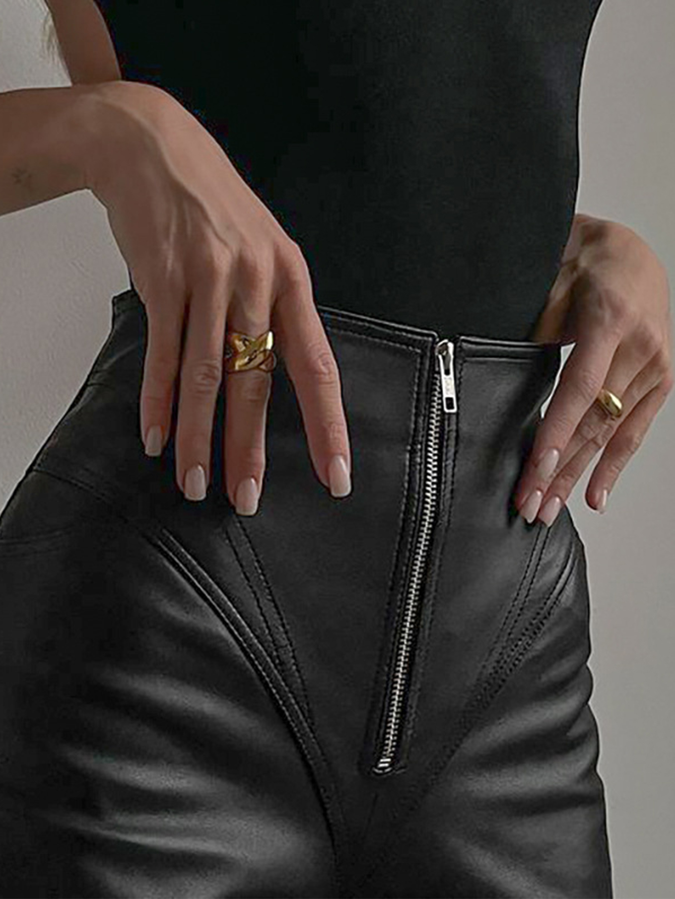 Pantalon en cuir PU noir sexy pour femme, style streetwear, legging moulant, vêtement féminin, pantalon droit taille haute gothique, pantalon HL