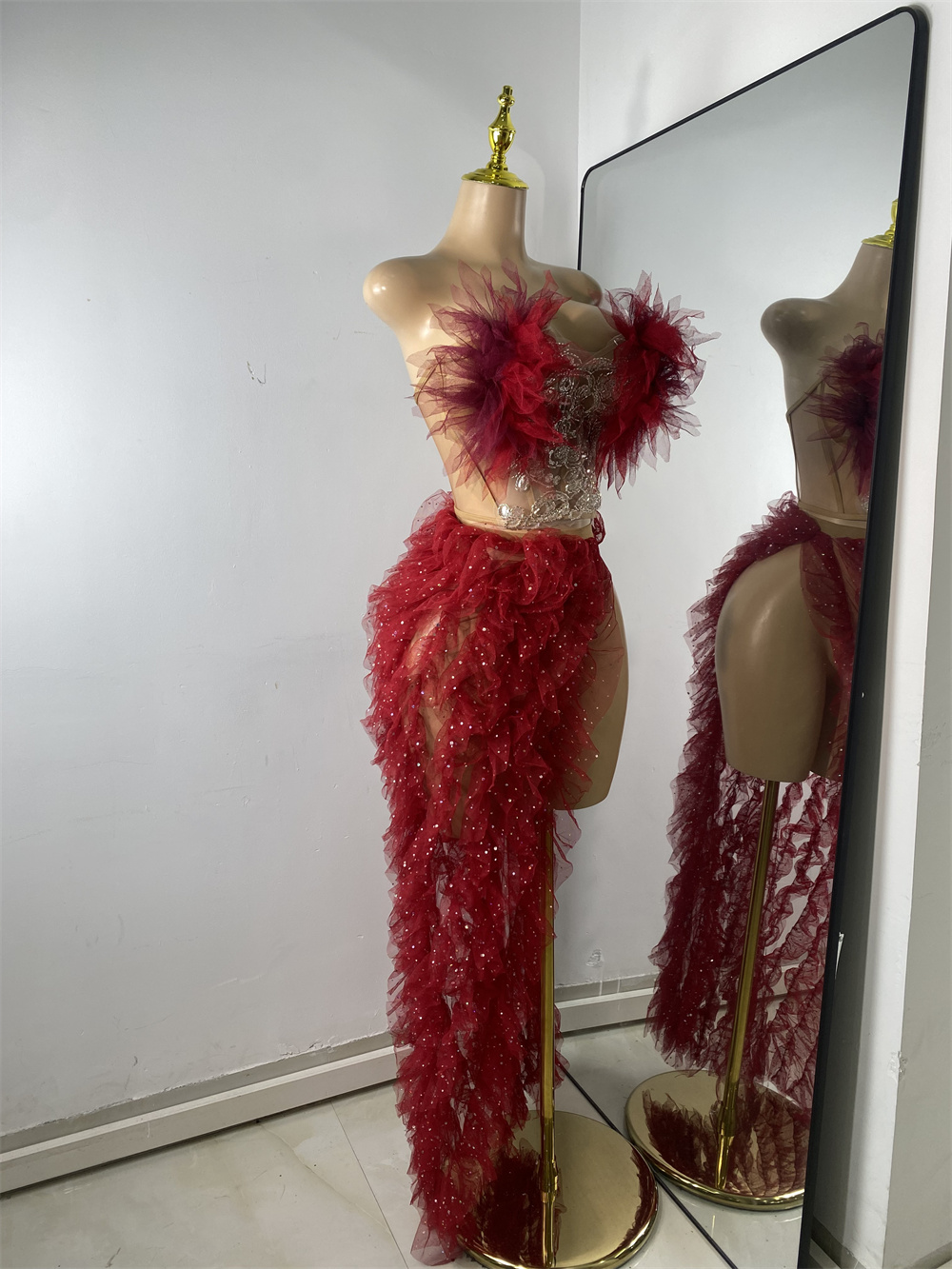 Ensemble deux pièces Sexy sans bretelles à volants pour femmes, robe longue à fente haute, nouvelle mode tendance, discothèque, fête d'anniversaire, tenue de scène