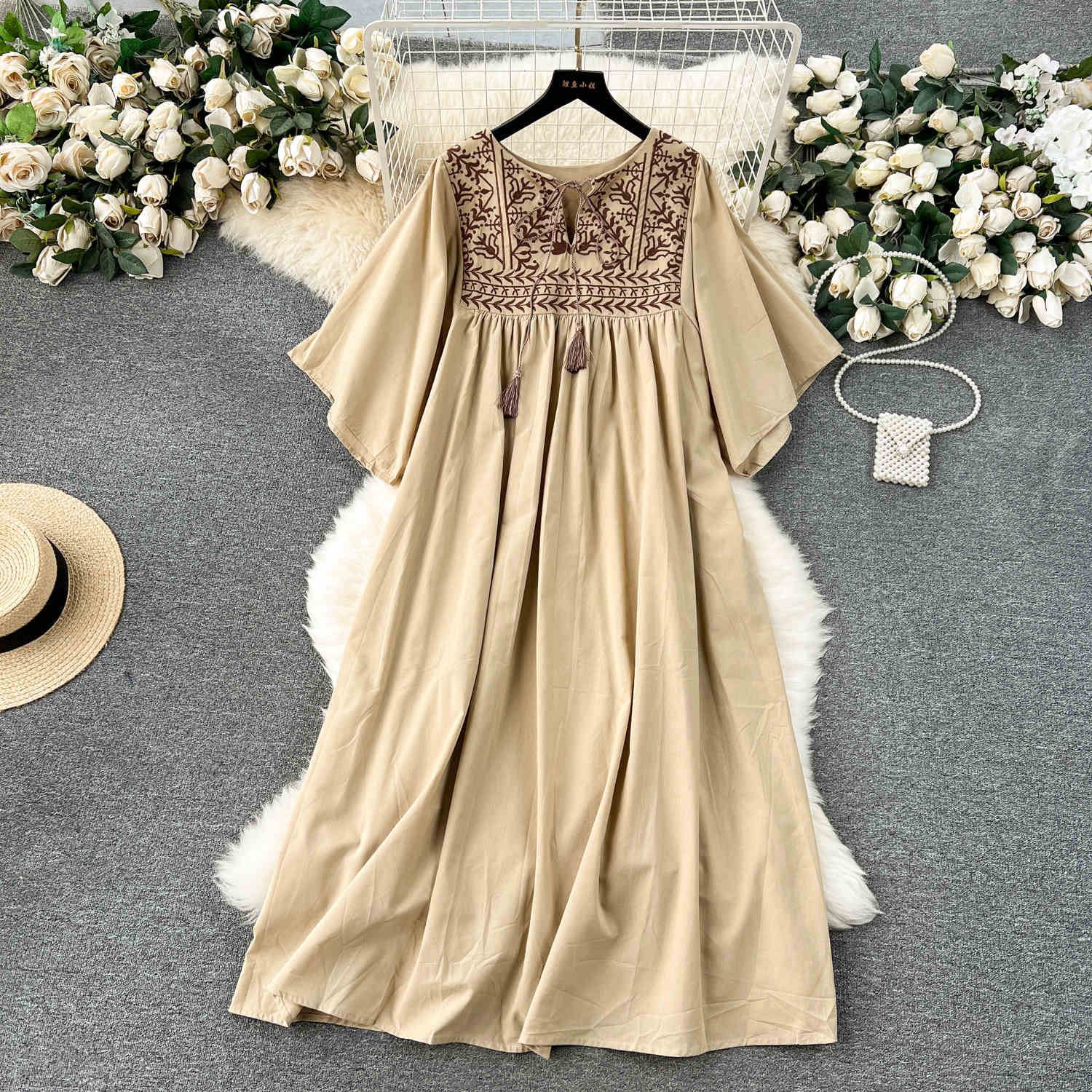 Robe brodée bohème pour femmes, manches courtes, ample, longue, vacances, Chic, col rond, à lacets, ligne a, nouvelle collection été