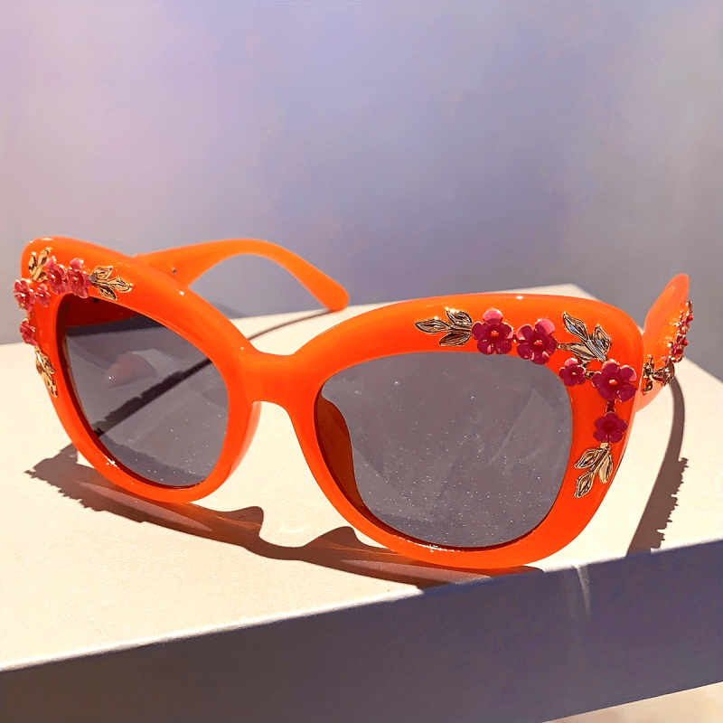 Lunettes classiques Vintage œil de chat pour femmes, avec décor floral, Chic, luxe, tendance, unisexe, haute qualité, tendance, nouvelle collection 2026