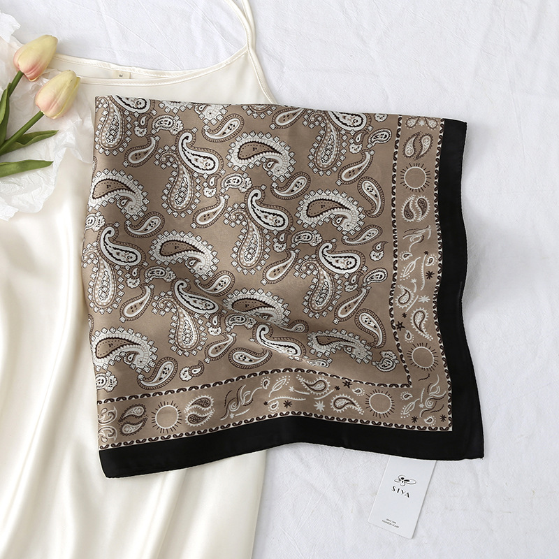 90*90 cm Paisley soie Satin cheveux écharpe femmes foulard imprimé femme carré Bandana cou Hijab dame châles foulards Sjaal