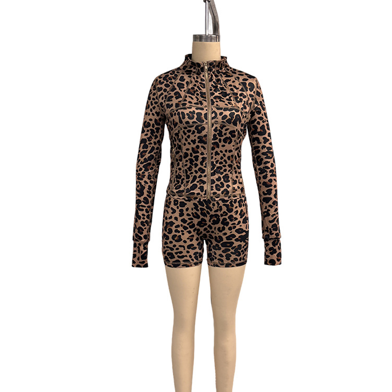 Ensemble 2 pièces imprimé léopard pour femmes, tenues tendance, survêtement de gymnastique Sexy, hauts et shorts Slim à fermeture éclair, ensembles assortis, tenue de club, 2025