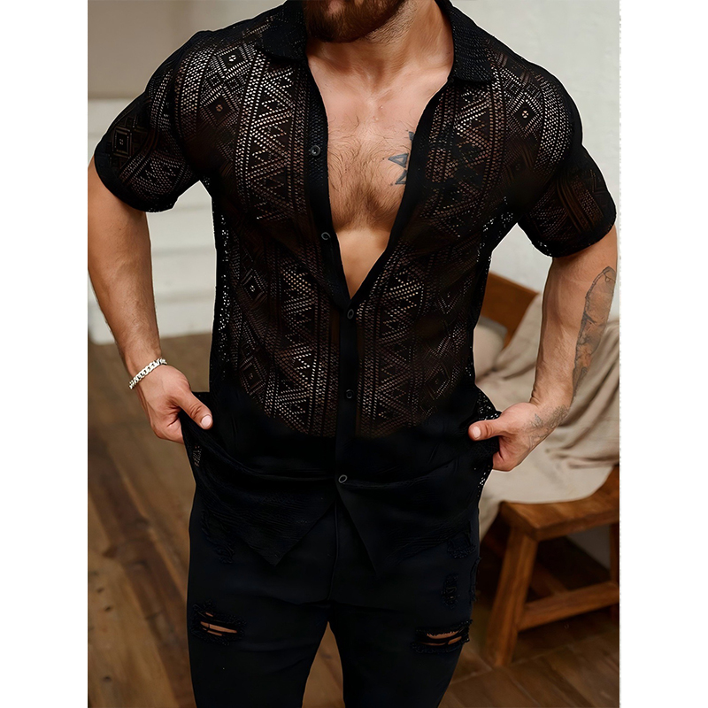 Nouveau Chic hommes Sexy dentelle chemises mode transparent boutonné à manches courtes Cardigan hauts Vintage évider Style vacances Blouse