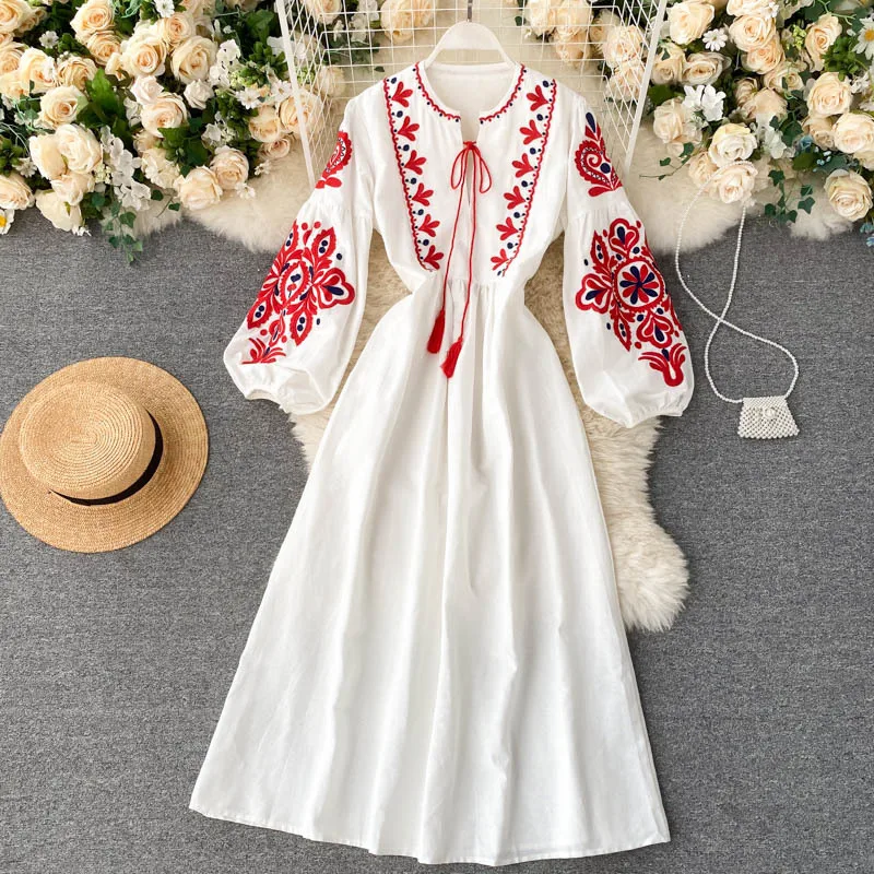 Robe brodée bohème pour femmes, Boho, fleur, col rond, manches longues lanterne, taille haute, coton, blanc, printemps