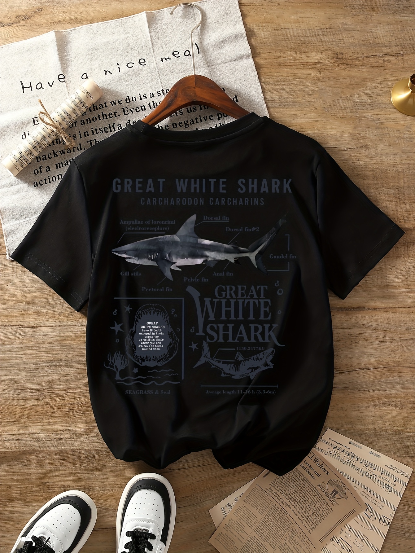 T-shirt imprimé GREAT WHITE SHARK pour femmes, tendance mode printemps/été, haut neutre à manches courtes, confortable