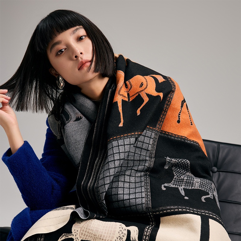 POBING Nouvelle Écharpe d'Hiver Tendance pour Femme, en Cachemire Doux et Chaud, Pashmina à Motif Cheval Écossais, Châle Épais, Écharpes, Foulards, Étoles à Pompons