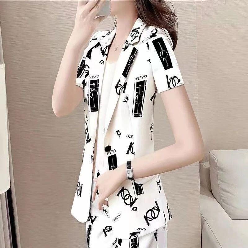 Costume pour femmes, nouveaux vêtements d'été 2021, mode Style coréen, motif blanc imprimé, veste, manteau, haut et short, ensemble 2 deux pièces pour femmes
