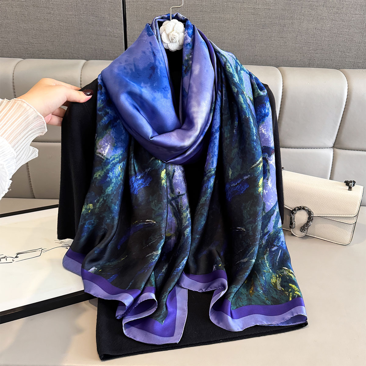 Longue écharpe de luxe pour femmes rétro châle chaînes dames Hijab élégant foulard doux tache fausse soie écharpe pour voyage à la plage
