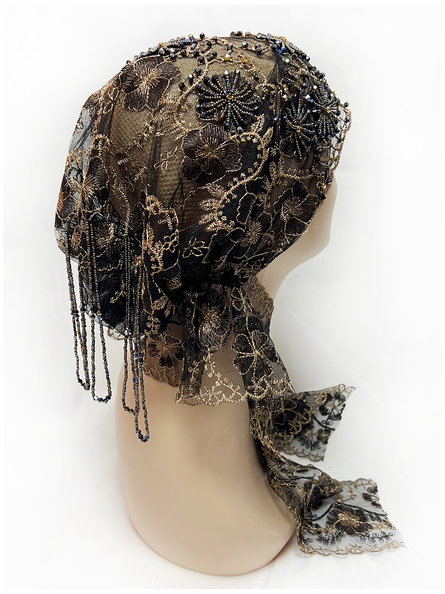 Le style de ruban de 2025 est un tube de perles en tissu maillé associé à un chapeau brodé en fil de diamant acrylique pour les femmes arabes de Dubaï