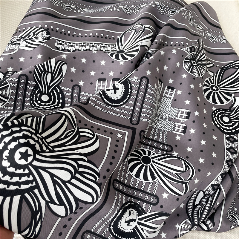Foulard de luxe en soie sergée 90 cm pour femme, châle en satin, écharpe élégante à motif floral, bandana, bandeaux pour la tête, foulards féminins