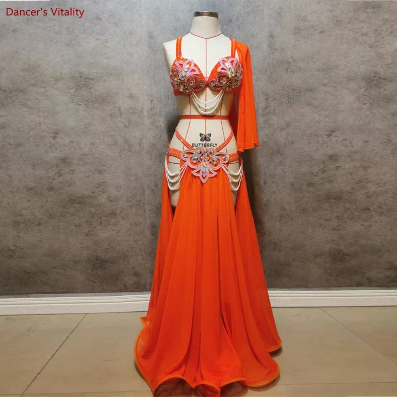 Ensemble de costumes de danse du ventre pour femmes, idéal pour les compétitions et les spectacles de danse orientale, tenue de danse du ventre, costume de danse orientale, tenue orientale personnalisable.