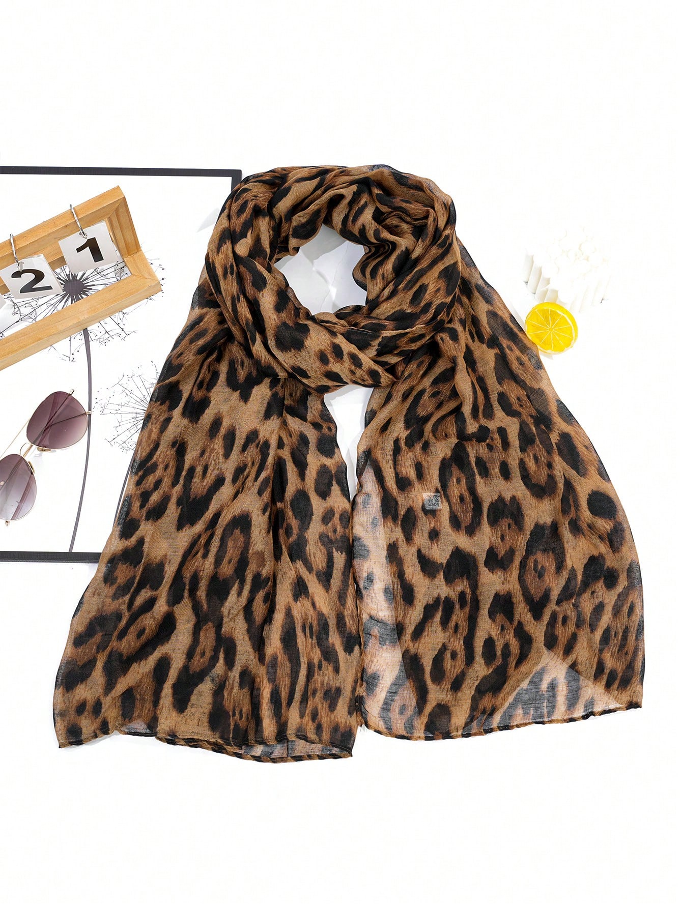 Écharpe style Boho imprimé léopard pour femmes, châle doux et léger, enveloppe Hijab musulmane appropriée pour les déplacements quotidiens et l'extérieur, 1 pièce, 2024