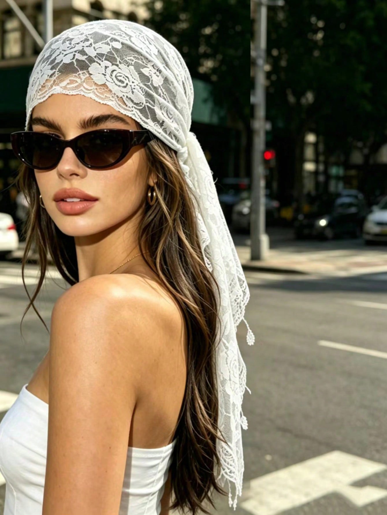 1 pièce Foulard triangulaire brodé en dentelle, foulard musulman, bandeau respirant en mousseline de soie au crochet motif rose pour le printemps et l'été