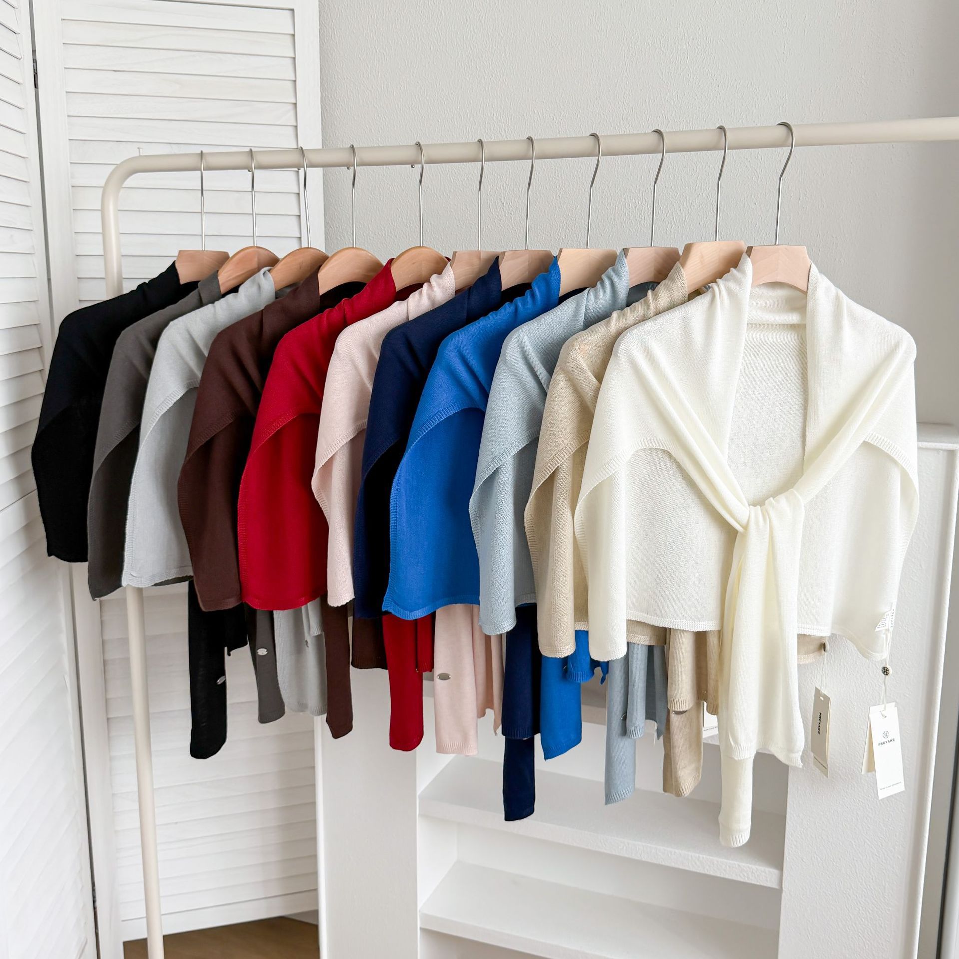 1 châle tricoté haut de gamme pour femme, style fin d'été avec gilet noué, idéal pour les pièces climatisées au printemps et en automne