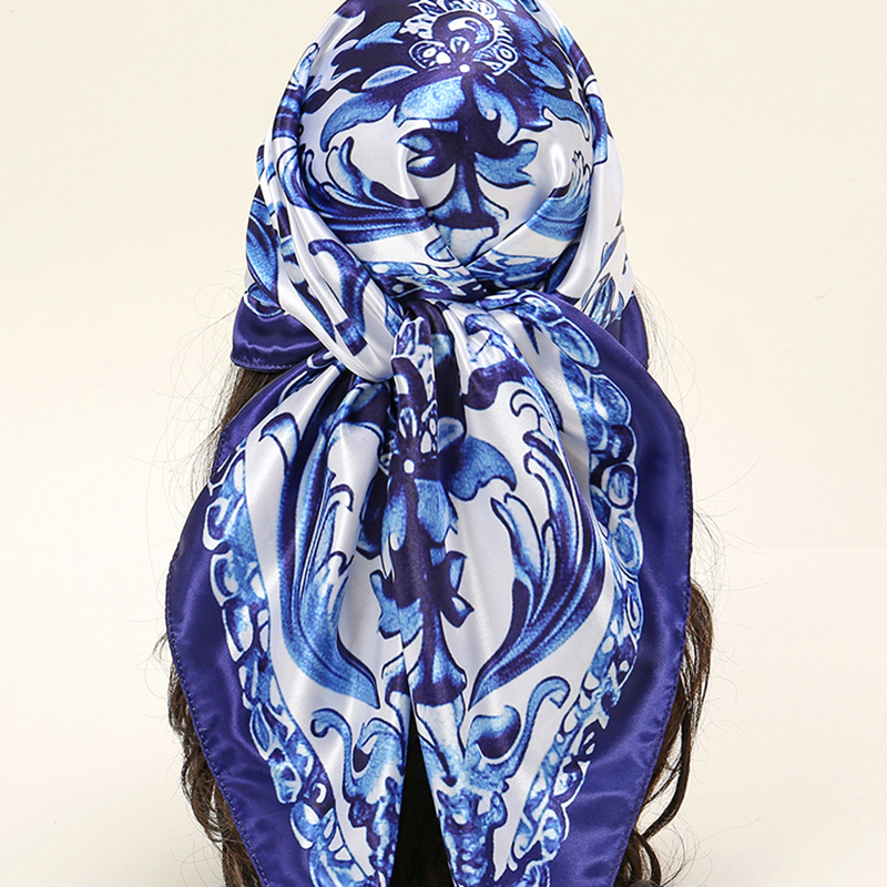 Écharpe carrée en satin pour femme, hijab musulman, écharpe de sauna, bandana imprimé en porcelaine bleue et blanche, bandeau de sauna, nouveau, 2024