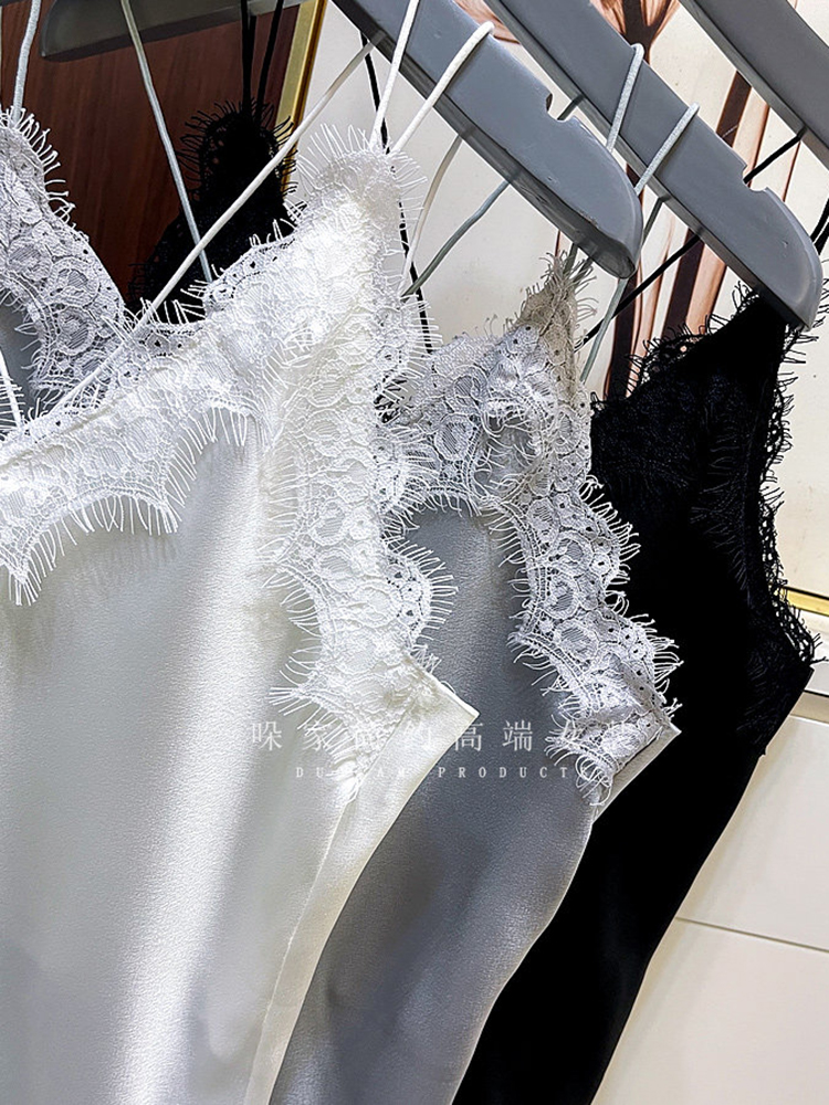 Débardeur en soie à col en V avec patchwork de dentelle pour femme, hauts en satin sans manches été 2026