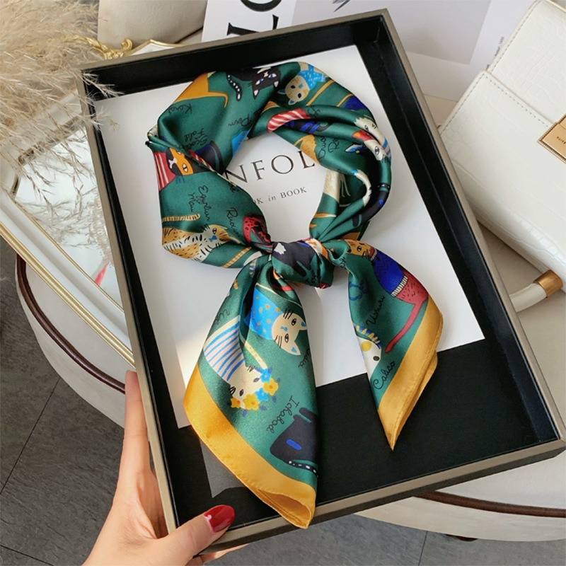 Écharpe carrée imprimée chat mignon pour femmes, foulards en satin doux imitation soie, bandanas, hijab de luxe, foulard élégant, châles