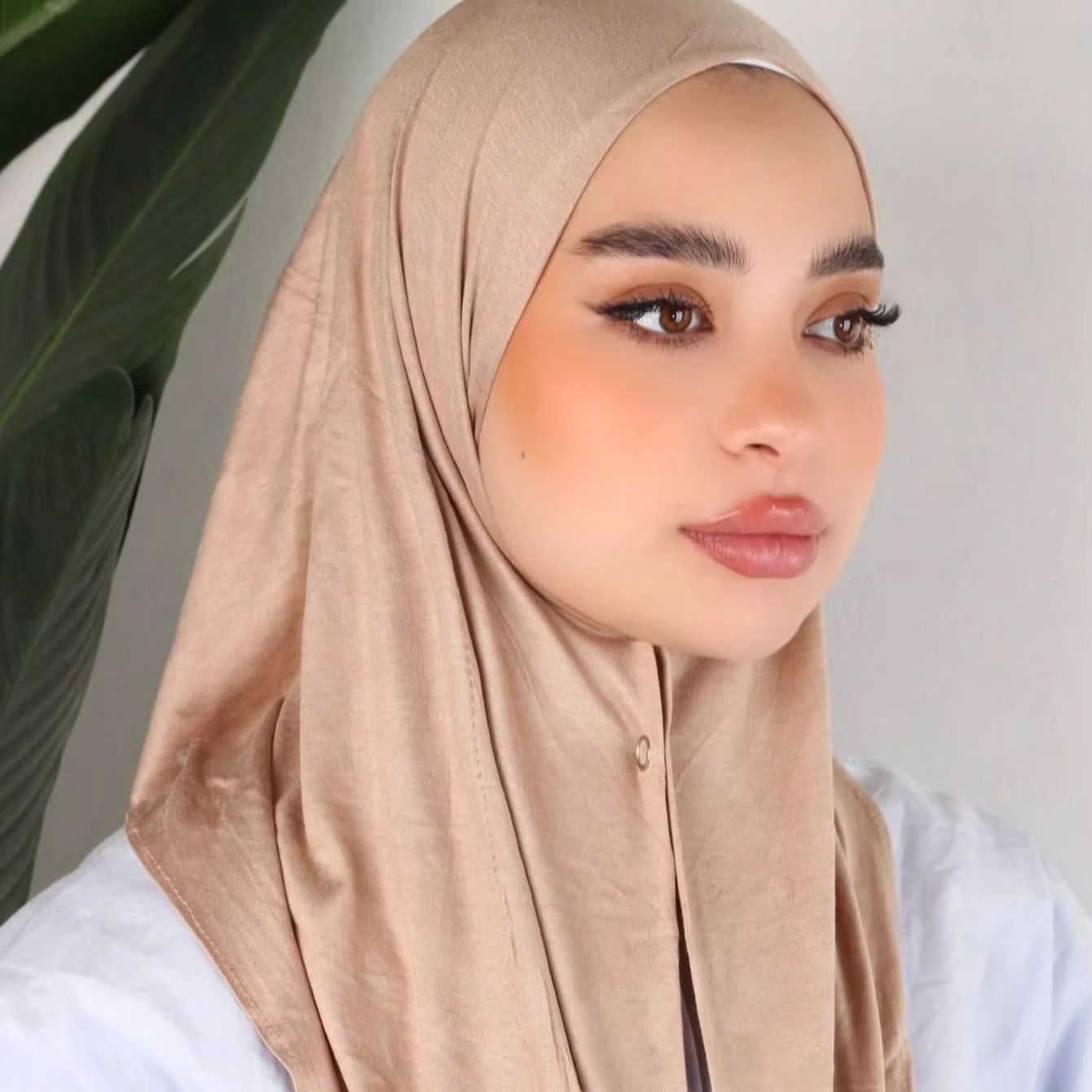 Hijab en jersey de coton tendance avec bouton, hijab sport instantané musulman, foulard islamique, couvre-tête prêt à porter, hijabs 130*167cm