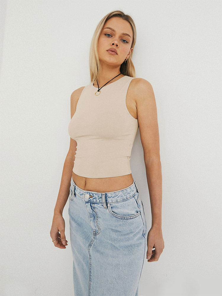 Chemise sans manches à fond serré avec haut dos nageur à col rond