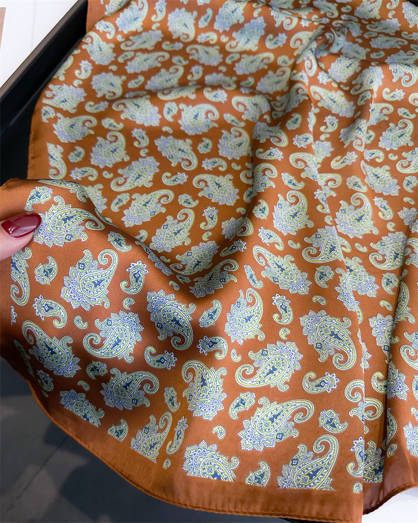 Foulard carré de luxe à imprimé cachemire pour femme, en satin doux, bandeau pour cheveux, foulard de cou, hijab, bandeau pour la tête, ruban pour sac