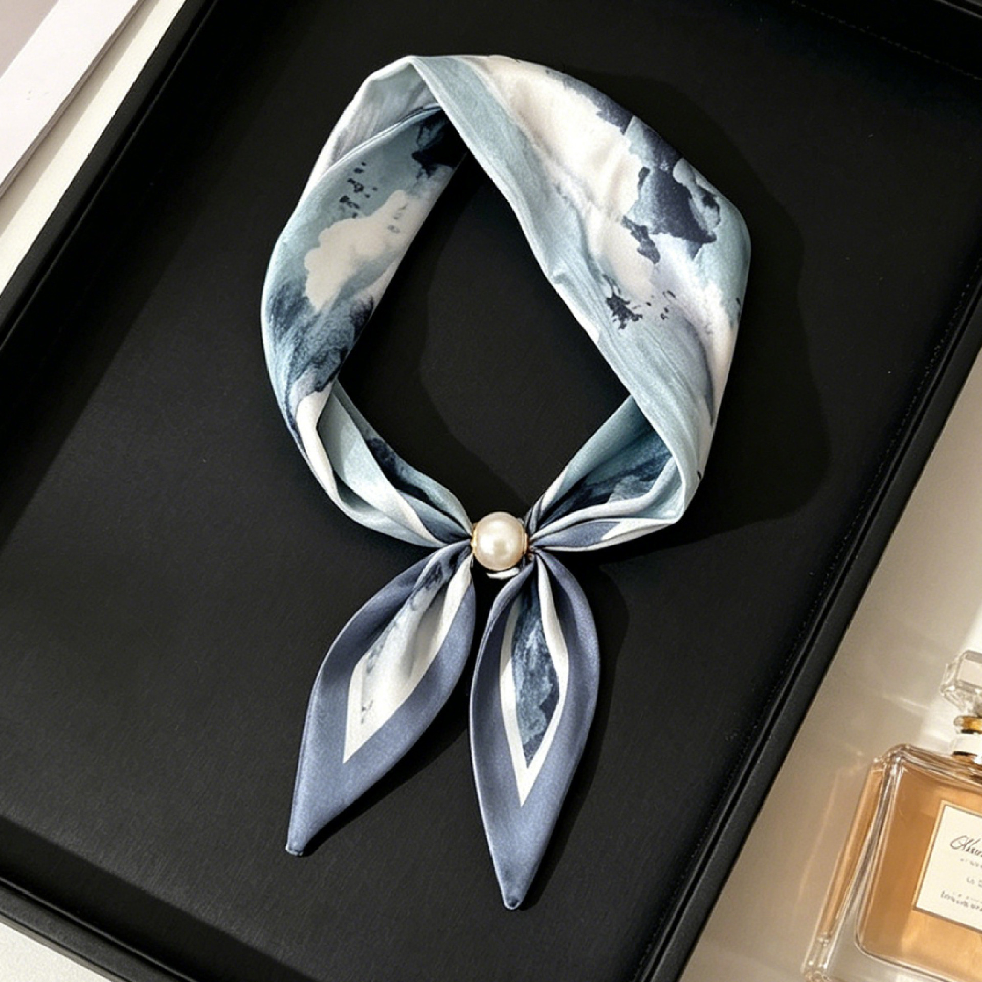 Écharpe de luxe en soie pour femme, motif cachemire rétro, avec collier de perles et fermoir magnétique, foulard de mode à pois pour la clavicule, style décontracté