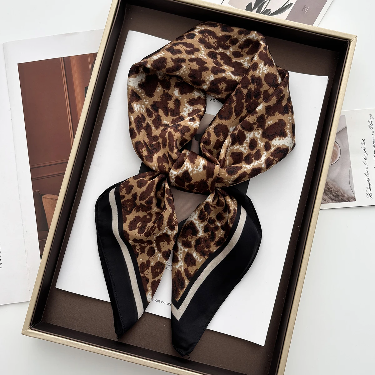 Foulard carré en satin à imprimé floral de luxe pour femme, écharpe de cou, bandeau, châle, écharpe, bandana
