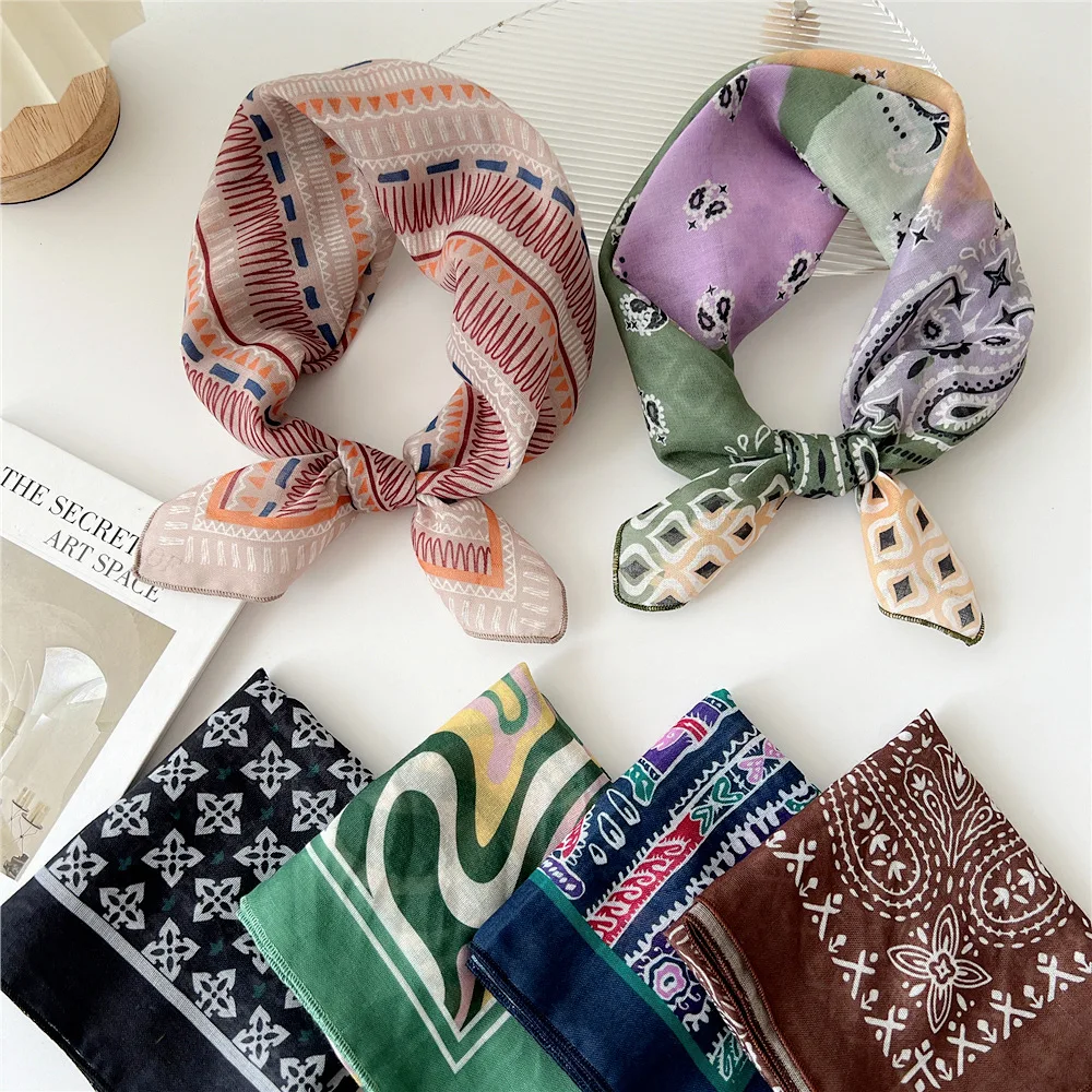 Mode 55CM petit foulard carré femmes petite soie impression cheveux écharpe bandeau Bandanas chapeaux