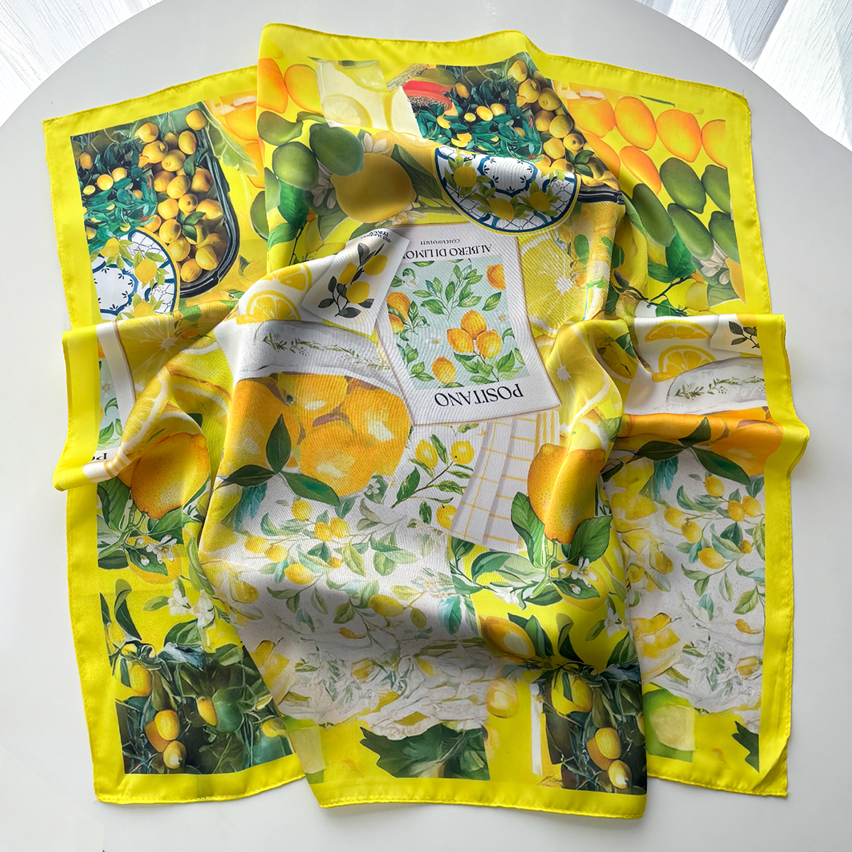 Écharpe carrée florale de luxe en satin doux imitation soie pour femmes, bandanas élégants, hijab, foulard imprimé, châles et étoles