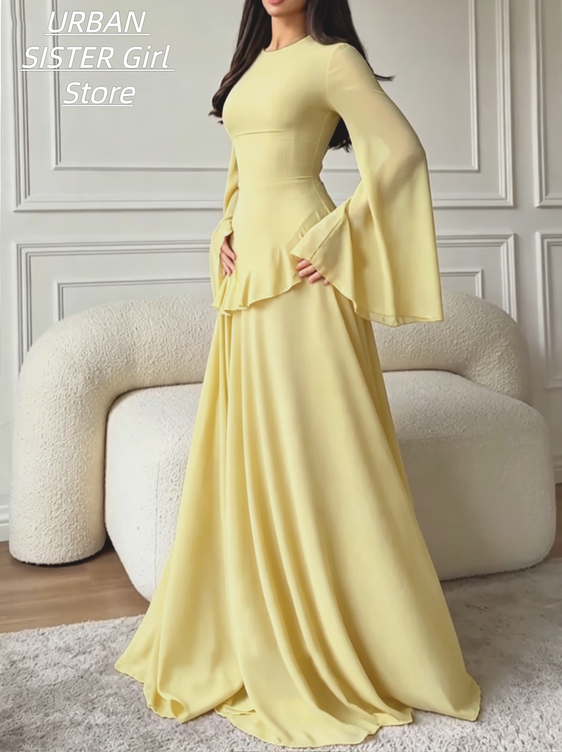 Robe longue en mousseline de soie couleur crème, col rond, manches longues évasées, taille à volants, coupe ajustée, élégante et discrète, pour mariage, banquet musulman ou soirée.