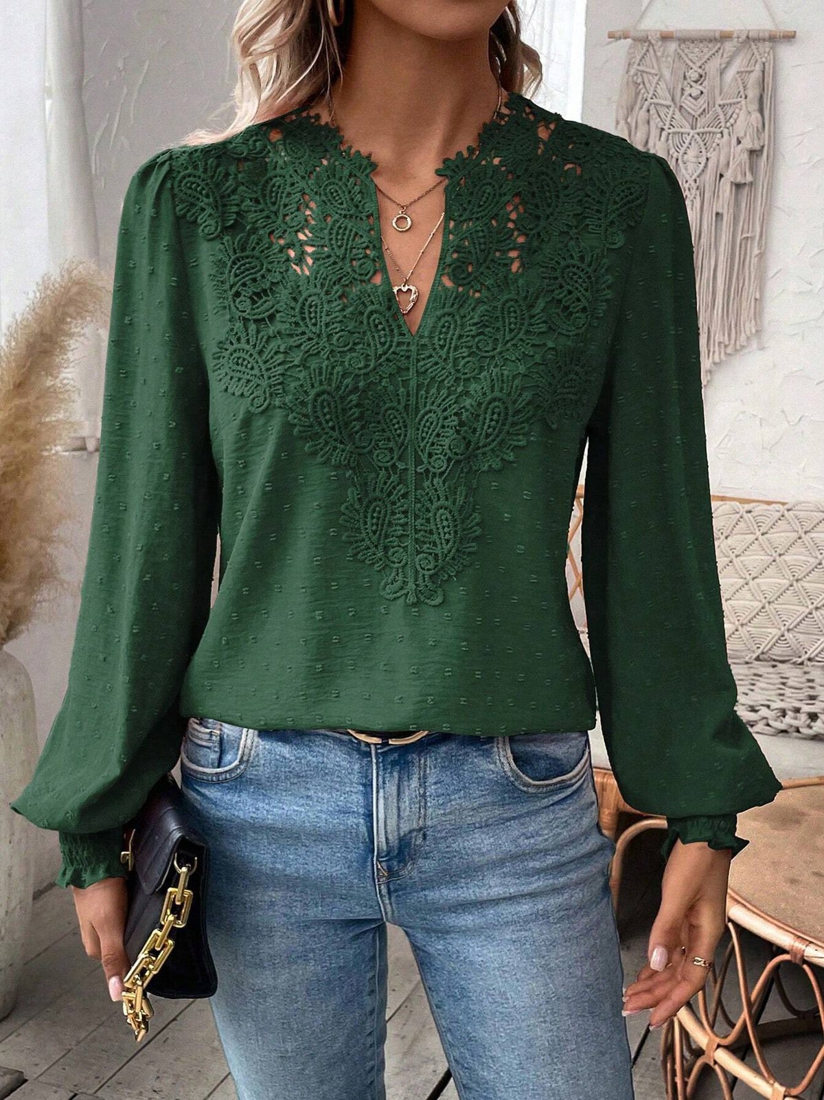 Pull à manches longues pour femmes, tendance, Sexy, dentelle, col en V, manches bouffantes, hauts mignons, automne 2024