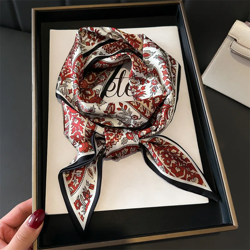 2025 printemps Foulard femmes nouveau Design impression soie sentiment bandeaux Foulard Foulard dame longue maigre ruban sac cravates