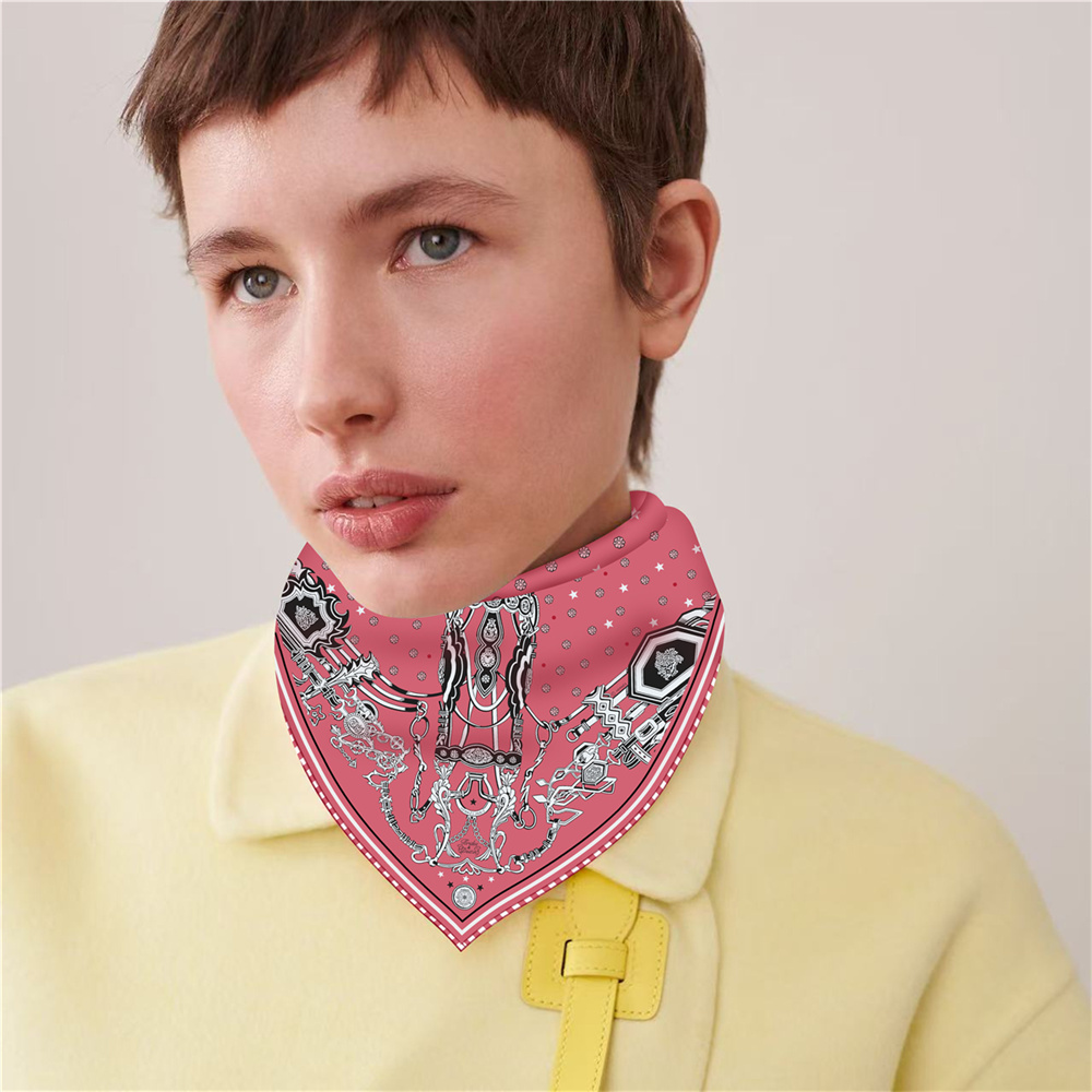 Marque foulards en soie selle imprimé sergé foulard en soie femmes châles Design de luxe Hijab mode carré frisé écharpe foulard