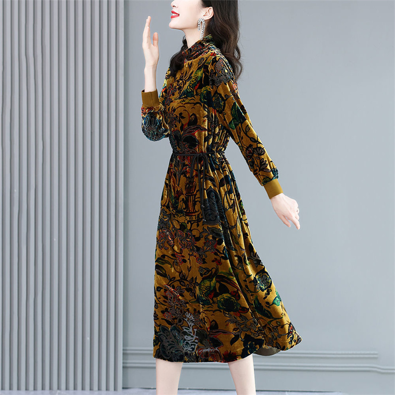 Robe longue en velours doré pour femmes, marque de mode, col haut, bas, ample, Slim, Style rétro, jupe trapèze, nouvelle collection automne/hiver 2025