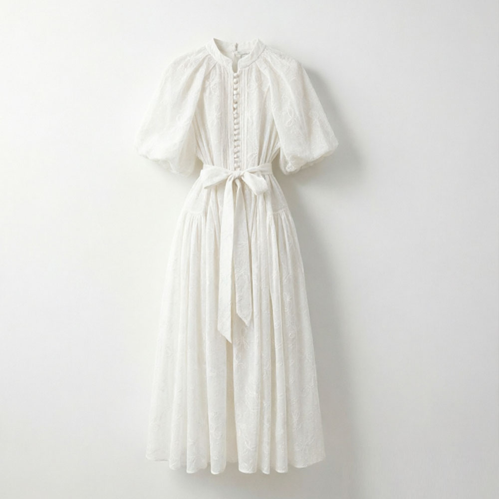 Robe longue bohème vintage brodée florale pour femme, col montant, manches bouffantes, taille haute à lacets, coupe ample et décontractée, élégante