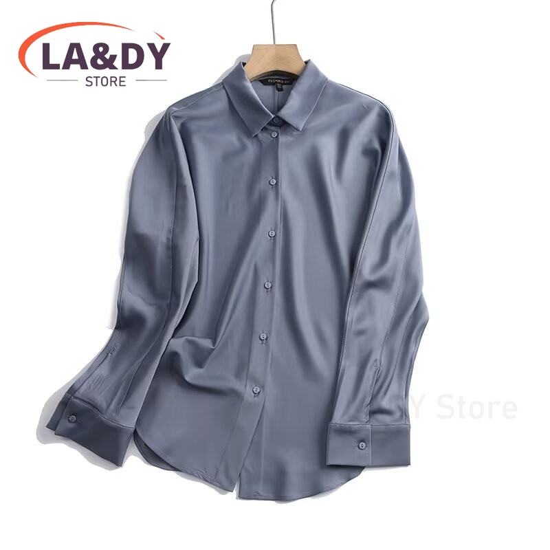 Chemise en satin pour femmes, col classique, boutonnée sur le devant, manches longues, coupe ample, idéale pour le bureau et les occasions décontractées.