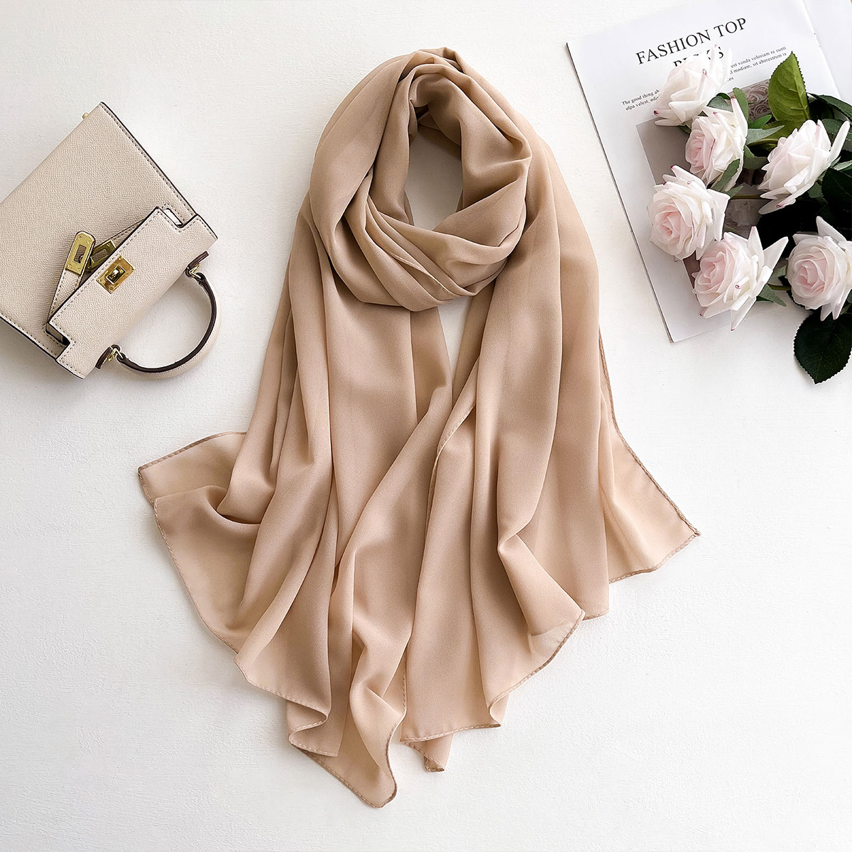 2025 femmes en mousseline de soie Hijab écharpe Premium en mousseline de soie musulman Hijabs plaine bonne couture Maxi Wrap Musulman Femme couleur unie châles